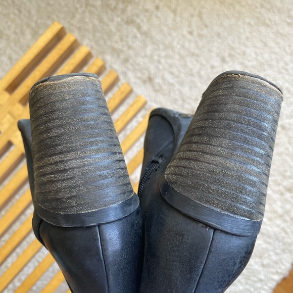 Lucky Brand Salza Bootie - Picture 5 of 5